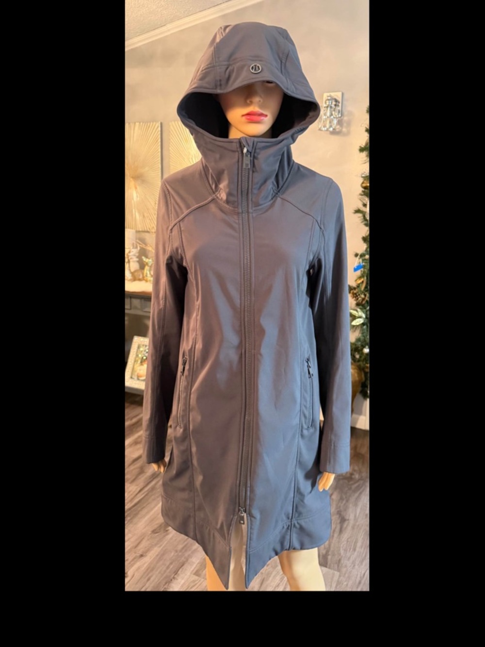 Lululemon raincoat